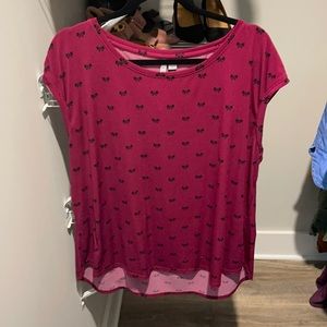 Burgundy top with black bows
